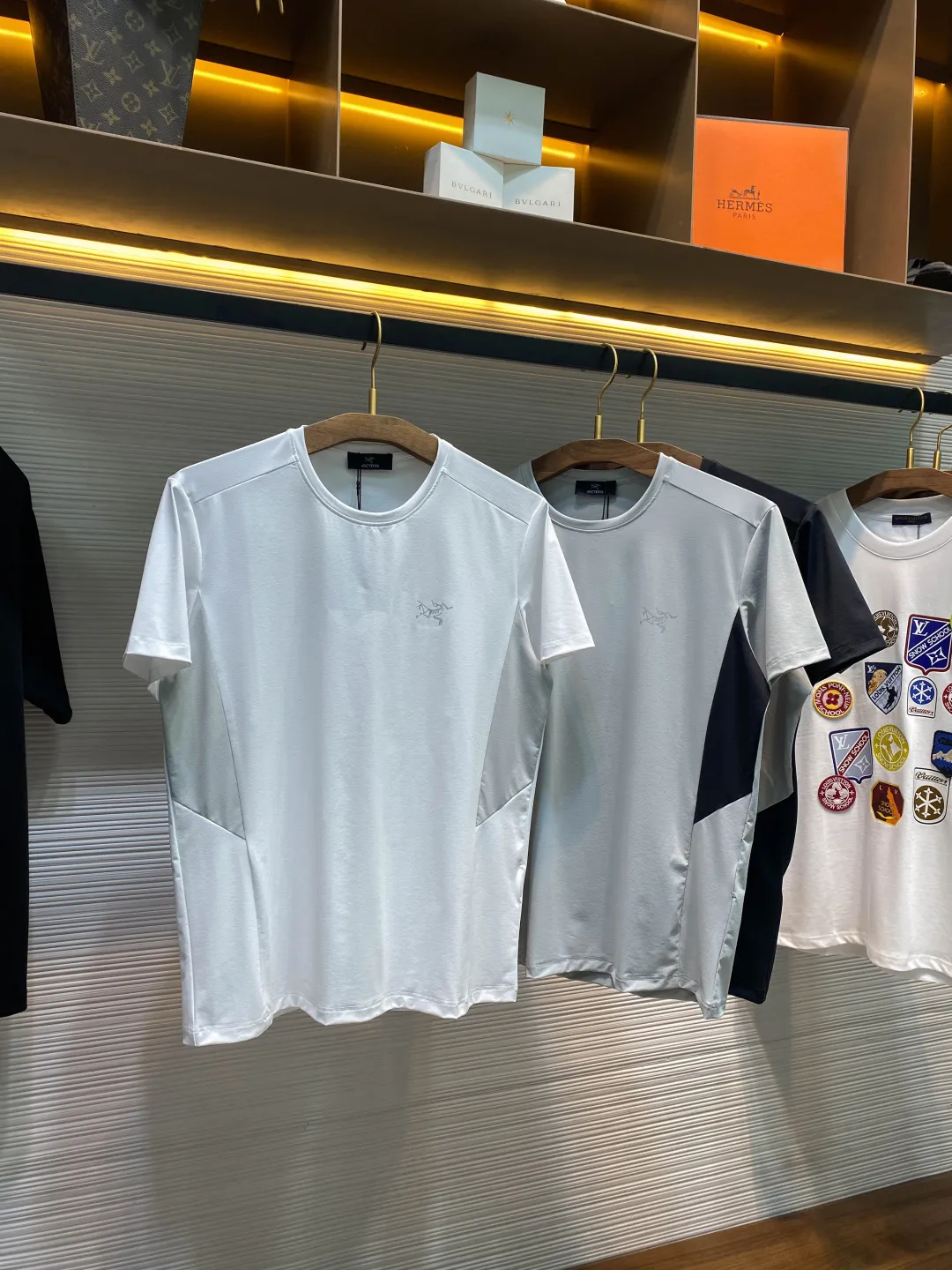 （Gray XL。2XL）ARC 26SS New Arrival Tee， Classic T ！ ， ！ ， ， ， ！ ARC T ， ， ， ！ T ， ， ， T ， 、 ， ， ， ， ， ！ ， T ， ， ， ， ！ ， ， ， ， ， ！ T ， ， ， T ， ， T Breathable ！ ， ， ， ， ， ！ ， ， T ， 、 ， ！ ， ， ！Black/White/Gray， ！Size：S-XXL S ： 44cm- 102cm- 66cm M ： 45cm- 106cm- 67cm L ： 46cm- 110cm- 68cm XL ： 47cm- 114cm- 69cm XXL ： 48cm- 118cm- 70cm Size （ ）： 174-140 ， M ！ 130 S ，130-142 M ，142-155 L ，155-168 XL ，168-183 XXL ！